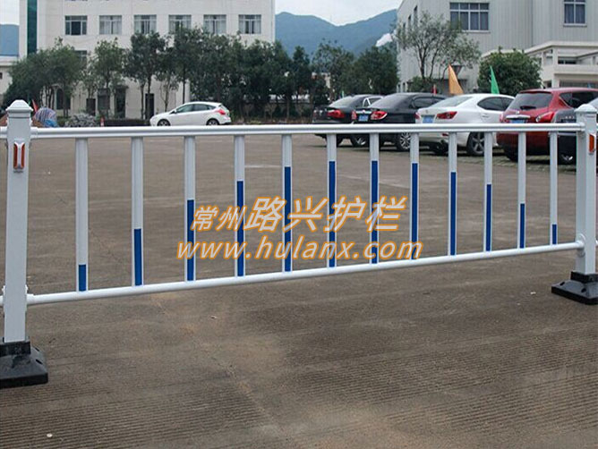 經濟型（xíng）護欄