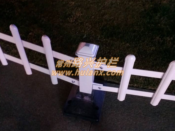 鋅鋼（gāng）草（cǎo）坪護欄
